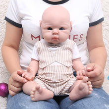 Chargez l&#39;image dans la visionneuse de la galerie, 18 Inch Full Silicone Baby Dolls That Look Real, Not Vinyl Dolls, Eyes Open Realistic Newborn Bald Silicone Baby Girl - TRANSWEET
